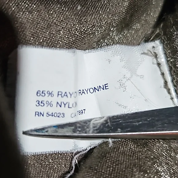 Gap | Olive Gray Lightweight Strappy Romper - Picture 9 of 9